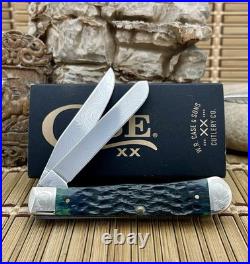 Case XX USA 2007 Hunter Green Bone Factory Scrolled Damascus Trapper 1/150 Knife