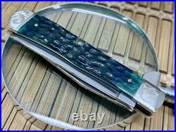 Case XX USA 2007 Hunter Green Bone Factory Scrolled Damascus Trapper 1/150 Knife