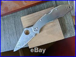 Spyderco Delica 4 Titanium / Damascus Folding Knife C11TIPD, Plain Edge Blade