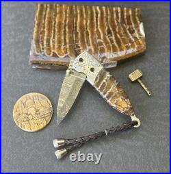 York Vivant Custom handmade Damascus Steel Wooly M T Folding Knife Art #CBIT-529