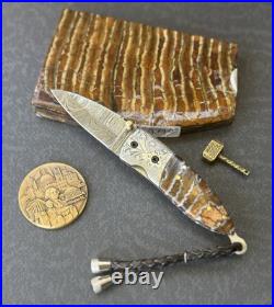 York Vivant Custom handmade Damascus Steel Wooly M T Folding Knife Art #CBIT-529